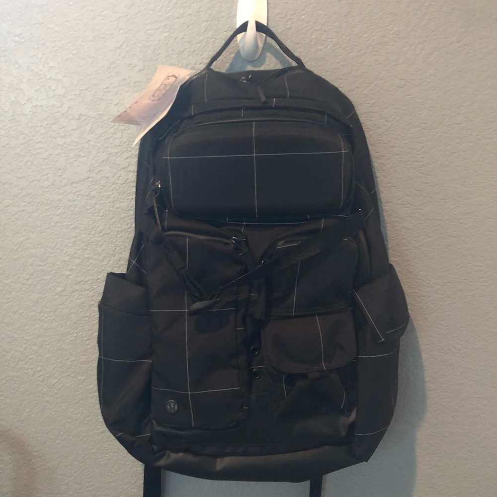 Lululemon cruiser backpack